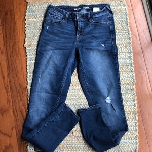 Old navy mid rise Rockstar skinny jeans